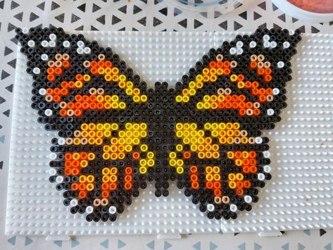 Perler Bead Butterfly Patterns, Lego Butterfly, Hamma Beads Ideas, Melty Bead Patterns, Easy Perler Beads Ideas, 3d Perler Bead, Perler Bead Templates, Perler Crafts, Diy Perler Bead Crafts