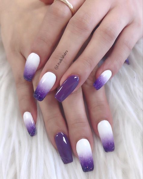 Clear Purple Acrylic Nails, Ongles Violet Pastel, Purple Fade Nails, Nail Art Viola, Christmas Nail Colors, Faded Nails, Baby Boomers Nails, Violet Nails, Purple Glitter Nails