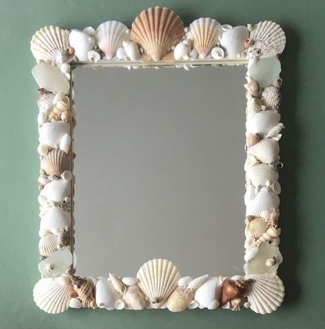 Mirror Craft Ideas, Mirror Craft, Spiegel Diy, Deco Surf, Seashell Art Diy, Mirror Unique, Seashell Mirror, Beachy Room Decor, Art Coquillage