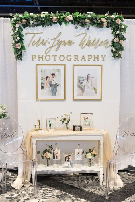 Photography Vendor Booth, Photography Booth Ideas, Wedding Expo Booth Ideas, Wedding Vendors Booth, Wedding Booth Ideas, Bridal Expo Booth, Wedding Officiant Business, Bridal Show Booth Ideas, Expo Booth Ideas