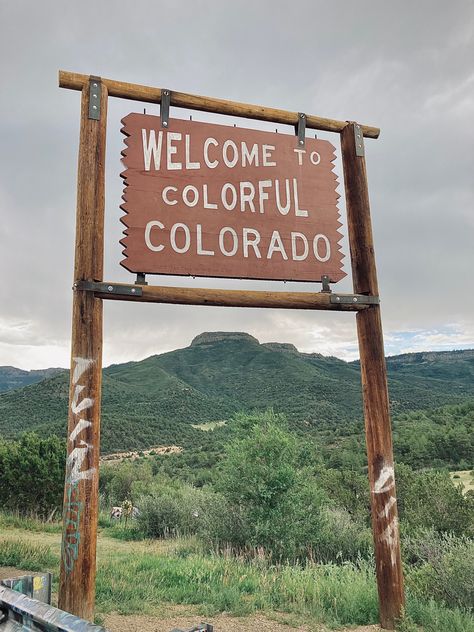 Outdoorsy Aesthetic, Nature Outfits, Vintage Garden Parties, Moving To Colorado, Capitol Reef National Park, Road Trip Fun, Rocky Mountain National Park, Zion National Park, Travel Goals