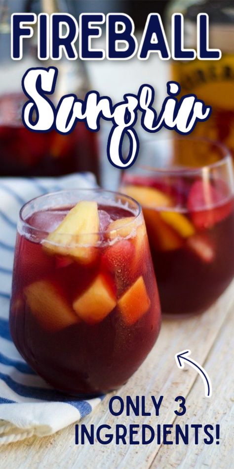 Sangria Recipes Easy, Fireball Sangria, Fireball Drinks Recipes, Fireball Recipes, Fireball Drinks, Summer Sangria Recipes, Red Sangria Recipes, Recipe For Summer, Sangria Recipe