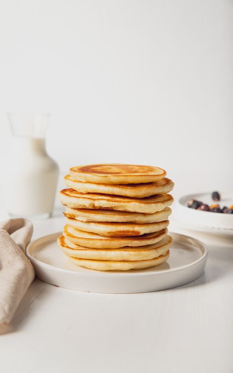 Food Styling Breakfast, Pancake Cafe, Photography Food Styling, Breakfast Photography, Dessert Photography, Pancake Stack, Food Backgrounds, Photography Food, Food Photography Styling