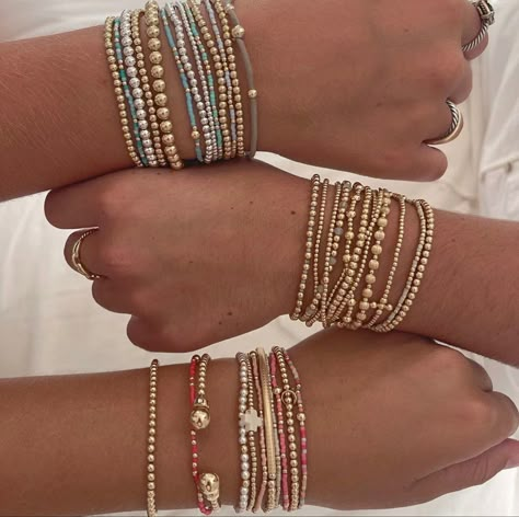 Inexpensive Jewelry, Preppy Jewelry, Wrist Jewelry, Jewelry Accessories Ideas, Gold Bead Bracelets, Classy Jewelry, Jewelry Essentials, Jewelry Lookbook, Stacked Jewelry