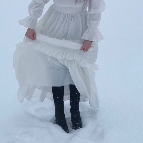 White Goth Winter Outfit, Snow Angel Outfit, Deltarune Aesthetic, Yule Celebration, Cold Heart, White Goth, Snow Dress, Snow Photography, Angel Outfit