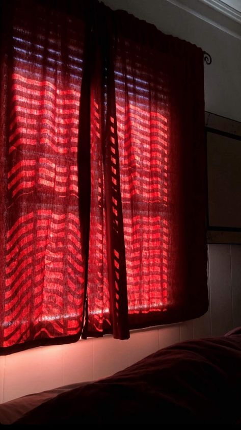 Deep Red Room Aesthetic, Dark Red Bedroom Decor, Bedroom Red Decor, Red Curtains Bedroom Ideas, Dark Red Room Bedrooms, Dark Red Decor, Red Curtain Aesthetic, Dark Red Curtains, Red Themed Bedroom