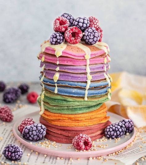 Andreea - Photography&recipes on Instagram: “If you haven't decided yet what you're going to make for breakfast tomorrow, then let me try and tempt you with this RAINBOW PANCAKES STACK…” Rainbow Bread, Rainbow Pancakes, 1st Birthday Cake Smash, Breakfast Party, Pancake Stack, Vegan Pancakes, Rainbow Food, Cupcake Cake, Breakfast For Kids