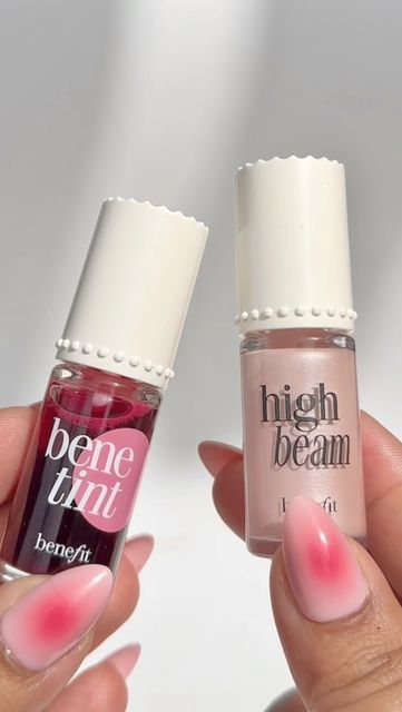 Aesthetic Summer Makeup, Makeup Collection Aesthetic, Bene Tint, Must Have Makeup Products, Makeup Texture, Girly Girl Aesthetic, Texture Makeup, High Beam Benefit, Lip And Cheek Stain