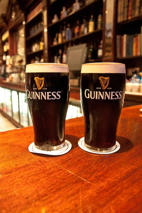 https://flic.kr/p/8XQnd6 | Guiness in Limerick / Ireland | Guiness in a pub in Limerick Ireland Pubs, Ireland Aesthetic, Limerick City, Limerick Ireland, Southern Ireland, Irish Beer, Guinness Beer, Irish Baby, Under The Rain