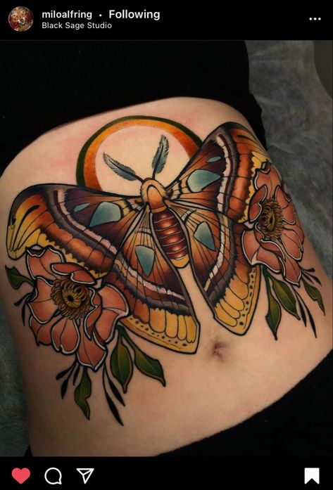 Atlas Moth Tattoo, Neo Traditional Tattoo Design, Traditional Moth Tattoo, Luna Moth Tattoo, Symmetrical Tattoo, Moth Tattoo Design, American Traditional Tattoo Ideas, Traditional Tattoo Inspiration, Traditional Tattoo Flowers