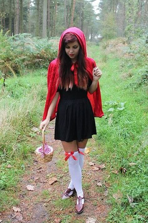 If your entire wardrobe is black, you're going to have an easy time with Halloween this year. Little Red Riding Hood Halloween, Red Riding Hood Halloween, Little Red Riding Hood Costume, Riding Hood Costume, Red Riding Hood Costume, Diy Halloween Costumes For Women, Halloween Idea, Diy Kostüm, Diy Halloween Costumes Easy