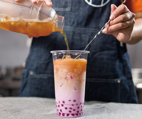 Famous Taiwanese Bubble Tea in Thailand Boba Tea Product Photography, Bubble Tea Photoshoot, Bubble Tea Photography, Photo Bubbles, Boba Shop, Bubble Boba, Cafe Photography, Tea Photography, Bubble Tea Boba