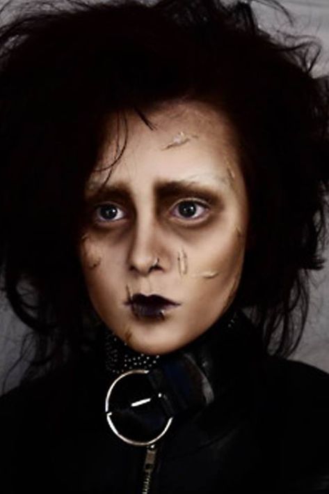 Edward Scissorhands Makeup Tutorial, Edward Scissorhands Makeup, Quick Halloween Makeup, Edward Scissorhands Halloween, Cheshire Cat Makeup, Maquillage Halloween Simple, Horror Cosplay, Amazing Halloween Makeup, Horror Makeup