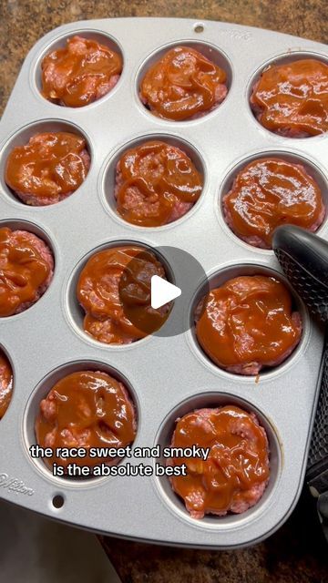 Danielle Broussard | You'll need 2 lbs ground beef, 1 packet of onion soup mix, 1 egg, 1/2 tsp pepper, 1/4 cup ketchup, and 1 tsp Worcestershire. Mix well and... | Instagram Sugar Free Ketchup, Hamburger Recipes, Soup Mixes, High Protein Low Carb, Onion Soup Mix, Low Carb Dinner, Muffin Tin, Onion Soup, 1 Egg