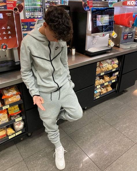 Link to product (fleece) above! Nike Tech Fleece Outfit Men, Nike Tech Fleece Men, Road Man, Photo Ideas With Friends, Tech Outfit, Ideas With Friends, Fleece Outfit, Street Wear Outfits, Nike Fleece