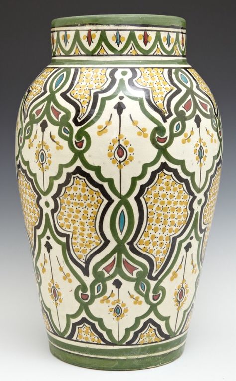 tall french vase with interesting moroccan design and colors Royal Vase, Moroccan Ceramics, Healthy Food Packaging, French Vase, Moroccan Furniture, Ceramic Urn, Modern Moroccan, Ceramics Projects, Moroccan Design