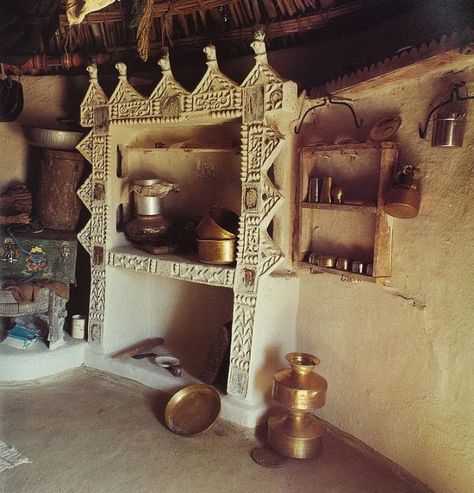 India House, Mud House, Indian Interiors, Lippan Art, Cob House, Traditional Houses, Mud Kitchen, Indian Kitchen, Earth Homes