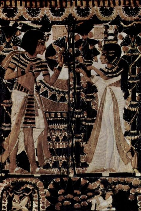 Tutankhamun and Ankhsenamun (notice change back to idealized representation) Ancient Egyptian Clothing, The Boy King, King Tutankhamun, Egyptian Clothing, Amenhotep Iii, Egypt Ancient, Egyptian Kings, Avan Jogia, Queen Nefertiti