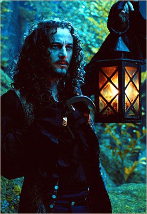 Jason Isaacs as Captain Hook (yes, Lucius Malfoy was the hottest Cpt Hook I've ever seen) Peter Pan Movie 2003, Peter Pan Pictures, Peter Pan 2003, Pan Movie, James Hook, Peter Pan Movie, Peter Pan Disney, Jason Isaacs, Lucius Malfoy