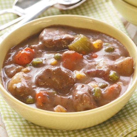 Stew For A Crowd, Roaster Oven Recipes, Best Beef Stew Recipe, Roaster Recipes, Florence Alabama, Cooking For A Group, Beef Soup Recipes, Meat And Vegetables, Potatoes Carrots