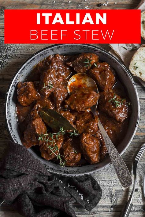 Wine Beef Stew, Red Wine Beef Stew, Italian Beef Stew, Red Wine Beef, Red Wine Recipe, Tuscan Recipes, Slow Cooked Beef, Beef Stew Recipe, Italian Recipes Authentic