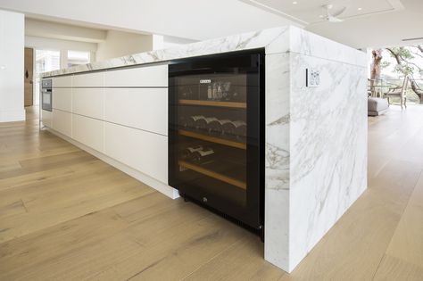 Kitchen Bar Fridge, Kitchen Island Refrigerator, Wine Fridge Island Kitchen, Bar Fridge In Kitchen, Build In Wine Fridge, Fridge In Island Kitchen, Bar Fridge In Kitchen Island, Kitchen Island With Bar Fridge, Island Drink Fridge