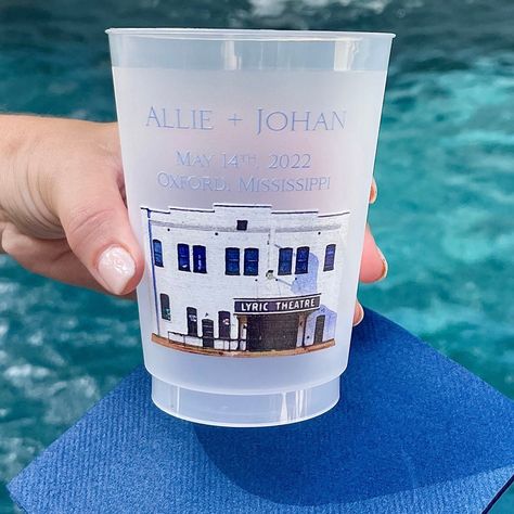 Custom Venue Photo Shatterproof Cups Personalized Full Color - Etsy Wedding Cups Personalized, Wedding Plastic Cups, Cup Favors Wedding, Frosted Cups, Favor Cups, Frosted Cup, Wedding Cups, Custom Cups, Wine Cocktails