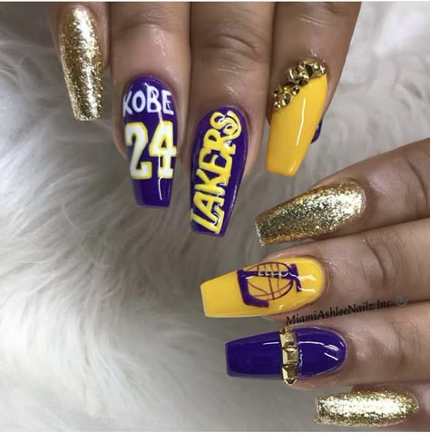 Laker Nails Design, Lakers Nail Designs, Nba Nails, Laker Nails, Lakers Nails, Number Nails Design, Volleyball Nail Art, Basketball Nail Designs, Volleyball Nails