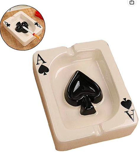 Ace Ashtray, Easy Clay Ashtray, Diy Ashtray Homemade, Homemade Ashtray, Ceramics Creative, Cool Ashtrays, Ashtray Clay, Ace Of Spades, Ceramics Ideas