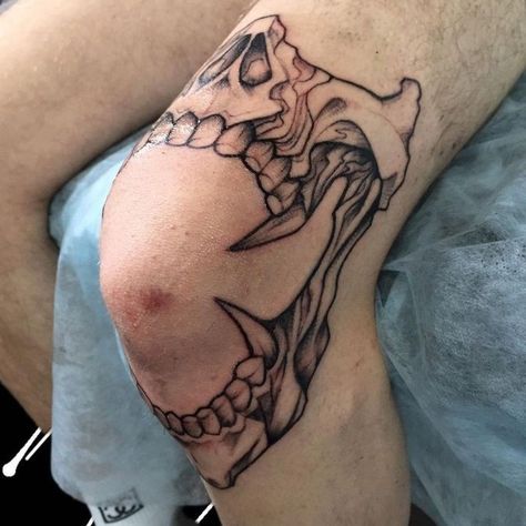 Knee Skull Tattoo Men, Knee Teeth Tattoo, Animal Jaw Tattoo Knee, Sick Knee Tattoos, Dinosaur Jaw Knee Tattoo, No Masters Tattoo, Skull Jaw Tattoo, Skull On Knee Tattoo, Knee Skull Tattoo