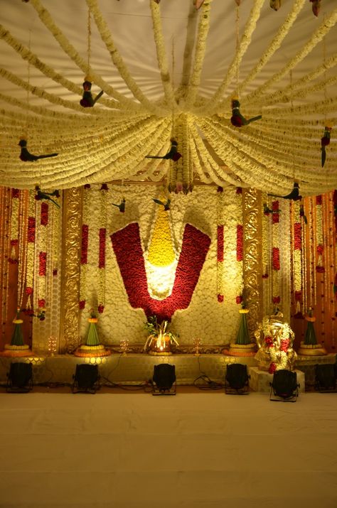 Telugu Wedding Mandap, Mandapam Decoration Marriage, Govinda Namalu, Wedding Mandapam, Pelli Decoration, Dhoti Function, Gundla Mala, Royal Wedding Decorations, Pooja Backdrop