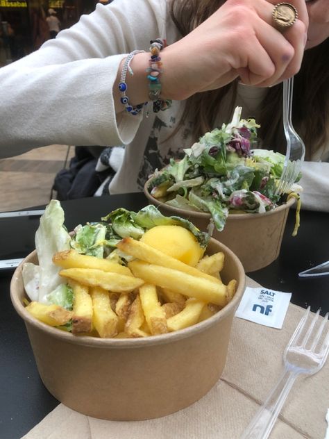 Salad And Fries Aesthetic, Salad And Fries, Fries Aesthetic, Girl Dinner, Korean Aesthetic, Indian Aesthetic, Summer 24, French Fries, Yum Yum