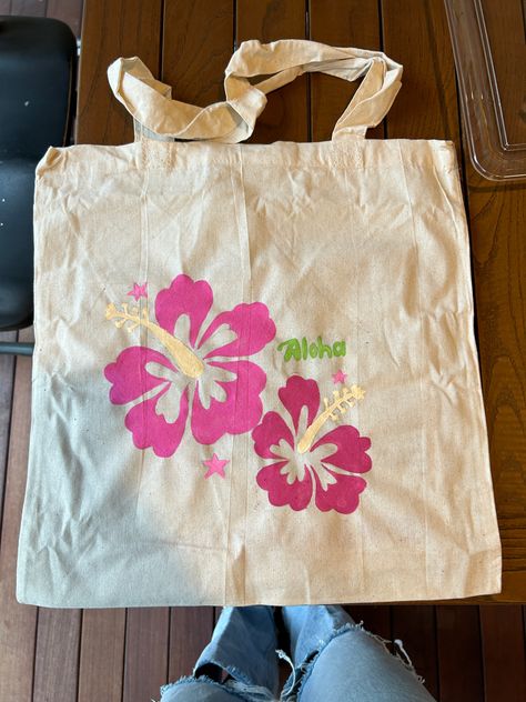 Tote Bags Painting Ideas, Diy Tote Bag Design, Bag Designs, Makeup Rooms, Diy Tote Bag, Eco Bag, Cute Little Things, Tote Bag Design, An Artist