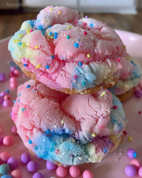 Cotton Candy Crumbl Cookie, Cotton Candy Frosting, Pink Sprinkle Cookies, Pink Crinkle Cookies, Flavorful Cookies, Pink And Purple Cookies, Sweeties Cookies, Sweet Deserts Ideas, Baking With Candy