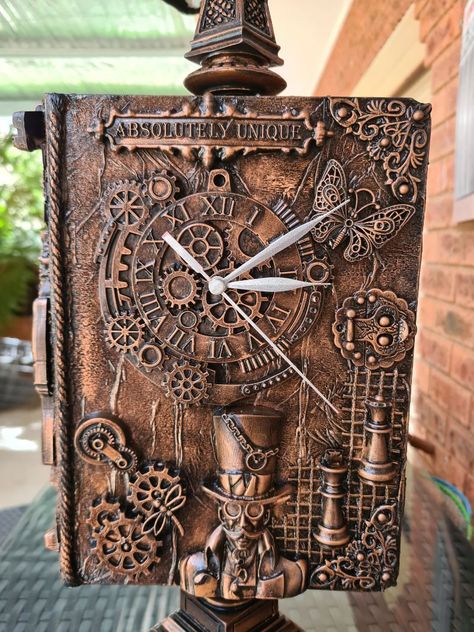 Steampunk Book Cover Diy, Steampunk Book Cover, Steampunk Books, Steampunk Diy Crafts, Steampunk Mixed Media Art, Lampe Steampunk, Book Cover Art Diy, Steampunk Book, Steampunk Mixed Media