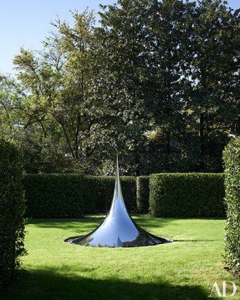 slide Fun Garden Art, Mark D Sikes, Anish Kapoor, Garden Art Sculptures Diy, Garden Art Sculptures, Outdoor Sculpture, Outdoor Art, Small Gardens, Garden Ornaments