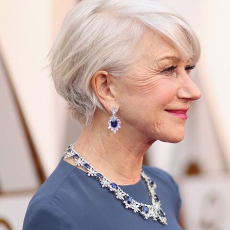 Hair Styles For Grey Hair, Helen Mirren Hair, Cute Short Bob, Diy Hair Extensions, Shampoo For Gray Hair, Hairstyles For Older Women, Short Grey Hair, Ombré Hair, Hair 2018