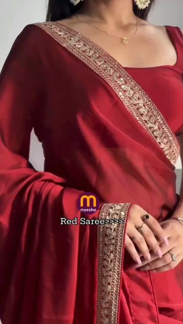 Latest Fashion Blouse Designs, Haldi Dress Ideas, Net Saree Designs, Net Saree Blouse Designs, Net Saree Blouse, Red Saree Blouse, Haldi Dress, Maroon Saree, Saree Blouse Styles