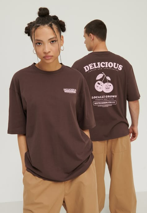 Brown Tshirt Design, Brown T Shirt Outfit, Brown Tshirt Outfit, Dtf Print Designs, All Brown Outfit, Brown Shirts, Brown Tee, T Shirt Back Print, Brown T Shirt