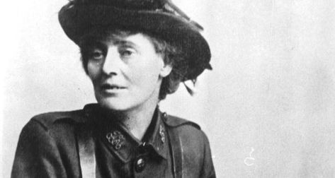 Countess Constance Markievicz as a captain in the Irish Citizen Army. Countess Markievicz, Holloway Prison, Suffragette Movement, Easter Rising, Ireland History, Irish Women, Irish History, History Of Photography, Social Engagement