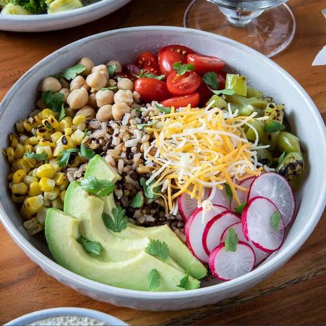 Good-For-You Veggie Grain Bowl Veggie Grain Bowl, Vegetable Lasagna Recipe, Chili Lime Vinaigrette, Grain Bowl Recipe, Harvest Bowl, Veggie Lasagna, Vegetable Lasagna, Mediterranean Diet Plan, Lime Vinaigrette