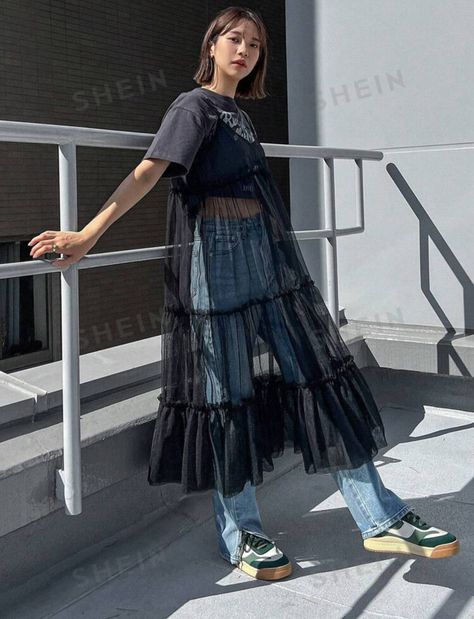 Jeans Top Outfit, Concert Outfit Black, Skirt Over Jeans, Jean Top Outfits, Outfit Aesthetics, Sheer Lace Dress, Wishlist 2024, Japan Outfit, 2024 Style