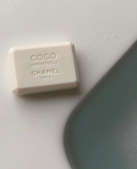 Soap Aesthetic, Magical Gifts, Coco Chanel Mademoiselle, Vanilla Latte, Magical Gift, Valley Girls, Foto Ideas Instagram, Chanel Paris, Nail Art Inspiration