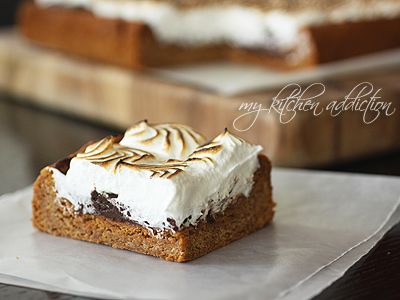 Toasted S'mores Cookie Bars with Nutella Ganache Smores Cookies Bars, Marshmallow Meringue, Nutella Ganache, Meringue Desserts, Sweets Bar, Smores Cake, S'mores Bar, Brownie Bar, Yummy Sweets