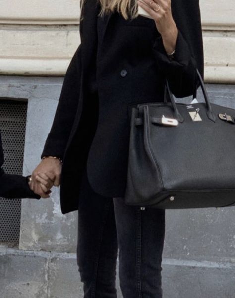 Aesthetic Capricorn, Black Birkin Bag, Aesthetic Boujee, Birken Bag, Millionaire Business, Birkin 40, Capricorn Aesthetic, Rich Mom, Hermes Birkin Bag