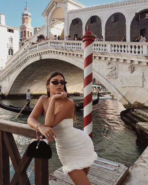 Italia Aesthetic, Venice Italy Outfit, Nima Benati, Venice Photography, Venice Photos, Rome Photo, Travel Picture Ideas, Italy Pictures, Italy Summer