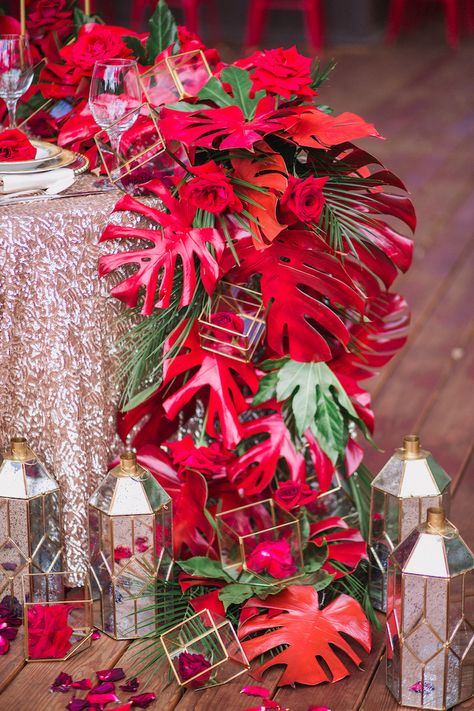 Red Tropical Flowers, Red Tropical Wedding, Red Wedding Decor, Wedding Decor Red, Tropical Decor Party, Beach Wedding Red, Hibiscus Wedding, Palm Leaf Decor, Red Gold Wedding