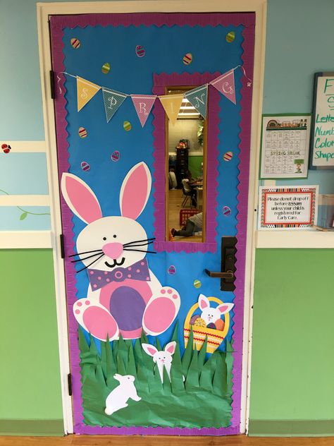 March, 2016 Decorations Ideas For School, Door Decoration For Preschool, Easter Classroom Door, Kindergarten Classroom Door, Easter Classroom Decorations, Spring Classroom Door, Easter Classroom, Spring Door Decoration, School Door Decorations