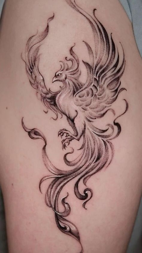 Beautiful Phoenix Tattoo Feminine, Phinixbird Tattoo, Thigh Phoenix Tattoo, Pheonix Tattoo Stencils, Phoenix Tattoo Stencil, Phoenix And Dragon Tattoo, Colour Tattoo Designs, Phoenix Tattoo Sketch, Tattoo Planning