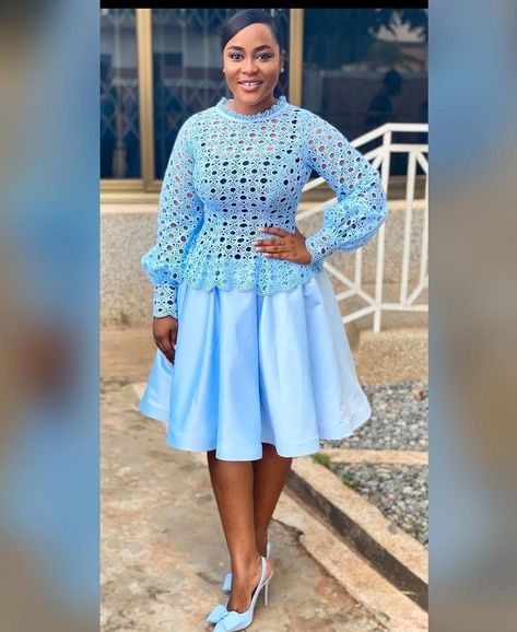 Lace Corporate Dress, Lace Dress For Wedding Guest In Ghana, White Lace Dress Styles Ghana For Church, Lace Fashion Ghana, Ankara Wedding Guest Outfit, Lace Dress Styles Ghana, Style Ankara, White Lace Dress Short, African Dresses For Kids